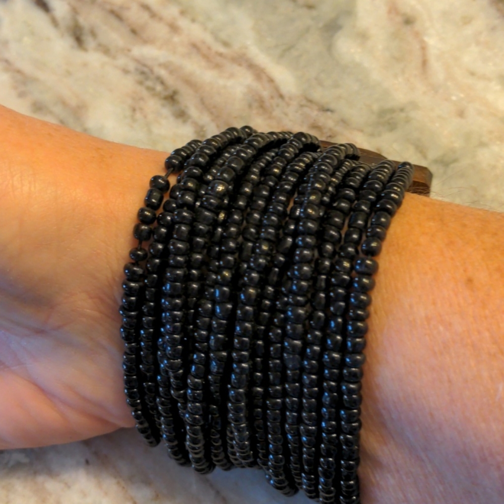 Beaded bracelet jewelry - Picture 4 of 4
